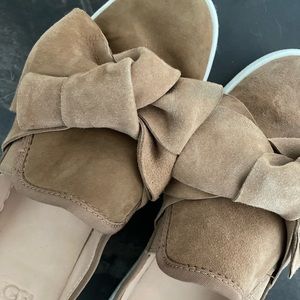 UGG slides size 8